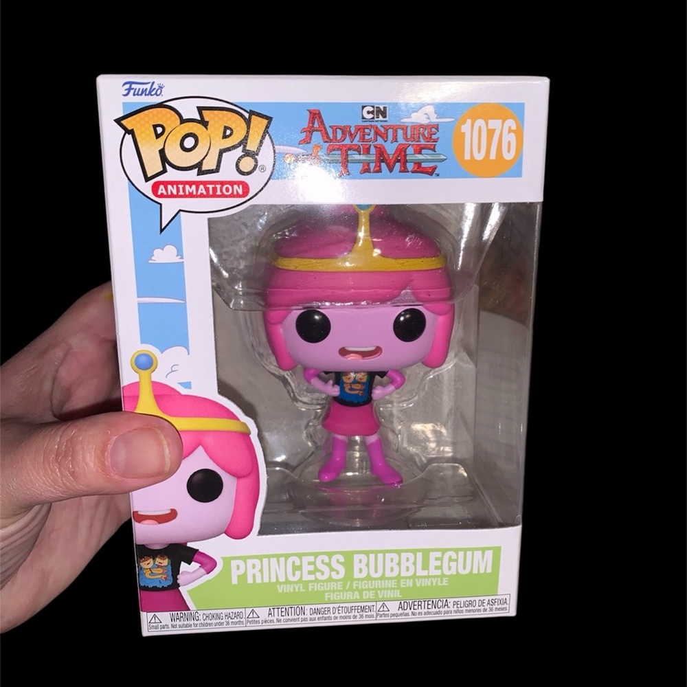 Vaulted Funko Pop New in Box still Adventure time Princess Bubblegum (Rock Tee)